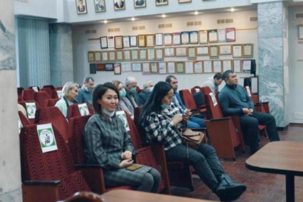 Представители делегации предпринимателей и фермеров Бурятии во главе с министром сельского хозяйства и продовольствия Дареевым Галсаном Евгеньевичем посетили СФНЦА РАН